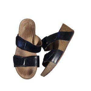 Clarks Artisan Black Leather Cork Wedge Sandals Size 9.5M Comfortable Slip-On